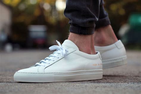 white sneakers for men 2022